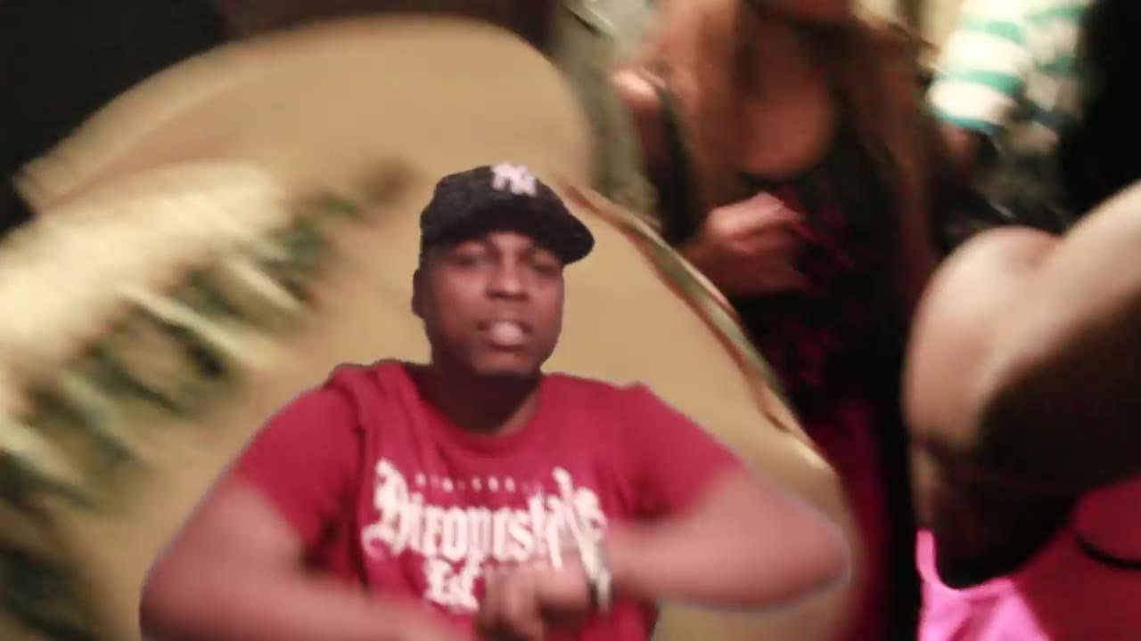 Spectaculus ** Hey Bam Bam ** Pum Pum Crashers UnOfficial Mix Video ** www.MadMixTube.com