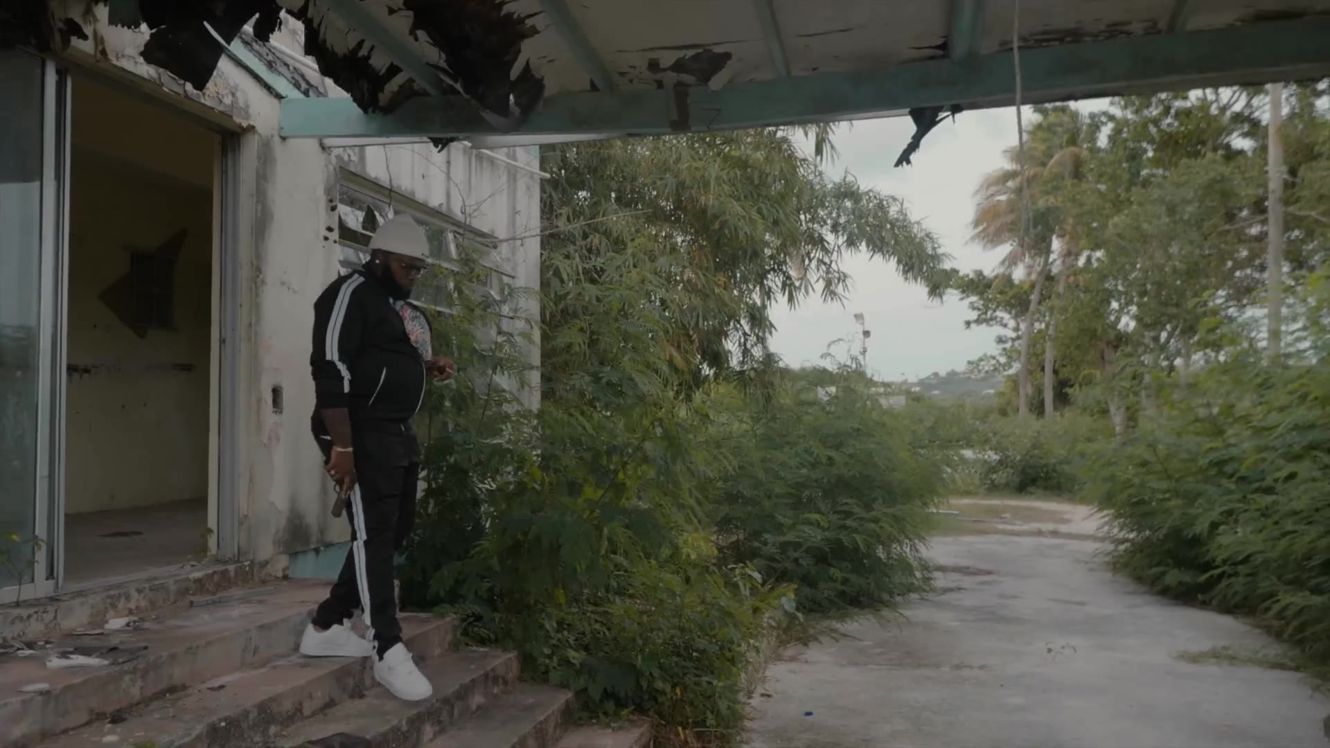 Chronic Law - My Way (Official Video)