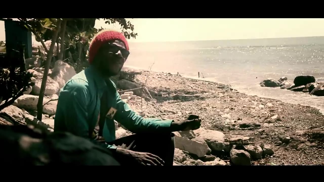 Chronixx - Smile Jamaica (Official Video) - prod. by Silly Walks Discotheque