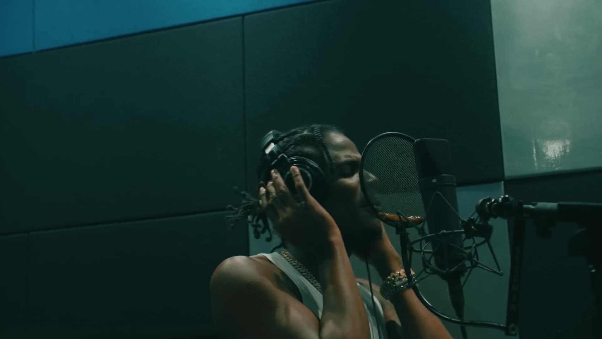 Masicka - Trophies (Official Video)